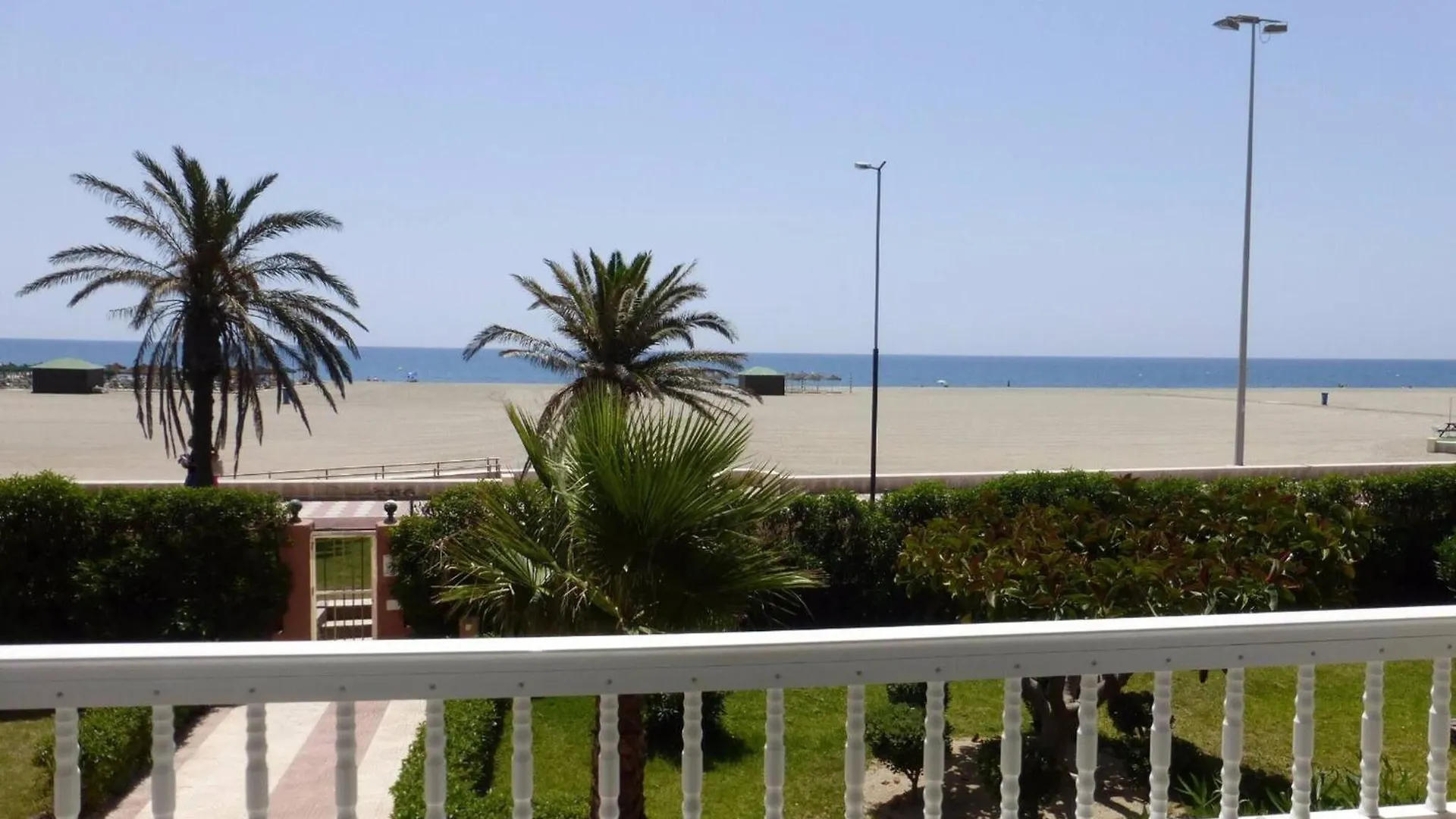 Don Paco - Front Line Of The Beach Apartment Roquetas de Mar